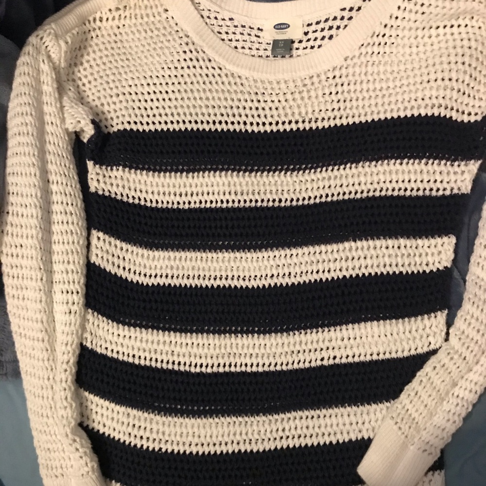 Woman Old Navy sweater